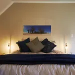 Luxurious, Private, Central, Gas & Solar Powered