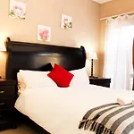 Dumelang Executive Lodge- Cottages In Sandton