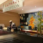 Luxury Apartments In Raphael Penthouse Suite