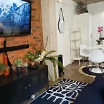 Craftsmen\'S Ship Maboneng, Apartment