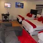 Mira Lodge Home Away