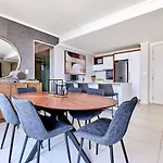 La Vista Dream Apartments Luxury & Modern With City View And Inverter Back Up!
