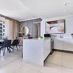La Vista Dream Apartments Luxury & Modern With City View And Inverter Back Up!