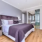 La Vista Dream Apartments Luxury & Modern With City View And Inverter Back Up!