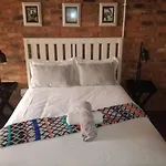 Maboneng Spacious Modern Apartment