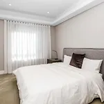 Remarkable 2-Bed Apartment In Johannesburg