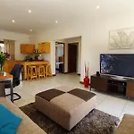 Green Star Villa & Spa