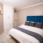 3 Bedroom Apartment In Bryanston