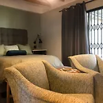 Leopard Tree Cottage