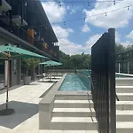 Hyde Park Sandton Luxury 2Br Top Floor
