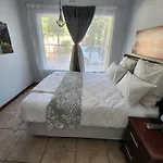 Valley Inn Guest Guest House