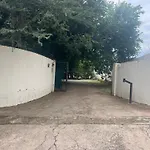 4Th Road Apartment