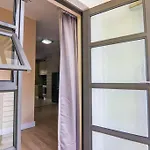 Vi\'S Place
