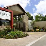 Nova Luxury Suites Fourways
