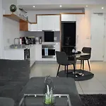 Sandton Apartment 15 West Road South