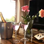 Luxury Boutique Nature Stay! Northcliff - Sunset Views, Solar, Work, Pool