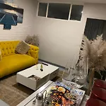 Apartment In Vibrant Maboneng