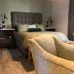 Leopard Tree Cottage