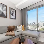 Chic Apartment In 5 Star Hotel