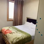 Shengtang Business Hotel