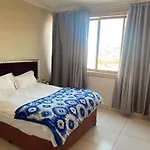 Shengtang Business Hotel