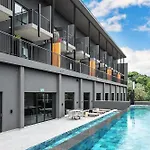 The Emerald 42