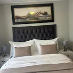 Big Dreams Luxury Suite Rivonia