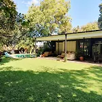 Kelvin Maison\'S Haven
