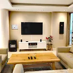 4 On Pritchard Luxury Suites