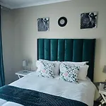 Pretty Lofts
