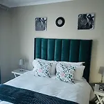Pretty Lofts