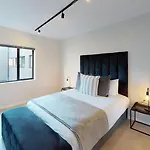 Mint Apartments Greenside
