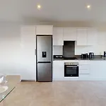 Mint Apartments Greenside