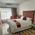 Lifegate Guest House