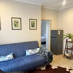Secure Executive Apartment, Wifi, Solar Power, Netflix