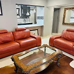 The Hide In Sandown-Sandton