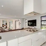 Luxury Home On Berkeley