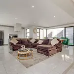 Luxury Home On Berkeley