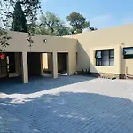 The Hide In Sandown-Sandton