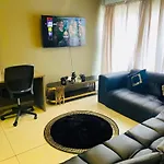 The Atrium-Jobak Guest Apartment