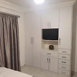 Upmarket 3 Bedroom Apartment