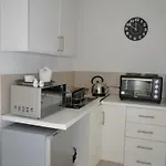 2 Woodmead Suites