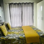 Modern 3 Bedroom Apartment