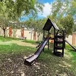 2 Bedroom Near Monte Casino