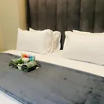Ojay Apartments In Rosebank