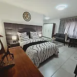 Bryanston Cottage