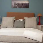 Jlb Cozy Luxury Apartment, Sandton