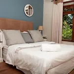 Jlb Cozy Luxury Apartment, Sandton