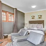 House Sunbeam Guesthouse