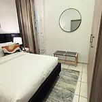 Executive Apartment, Rosebank , Johannesburg